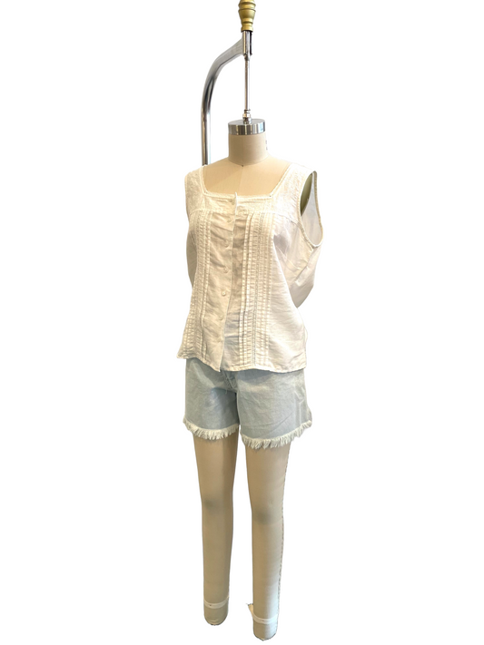 1990s Light Wash Frayed Hem NWT Shorts